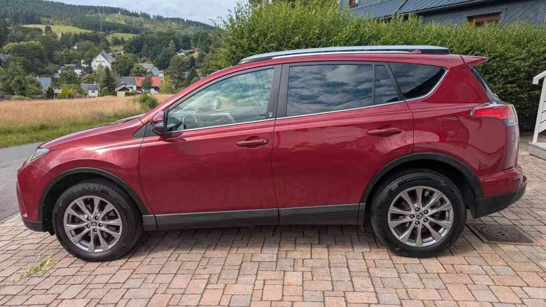 Toyota RAV 4 2,0i Team 4x4 benzín 112kw - foto 8