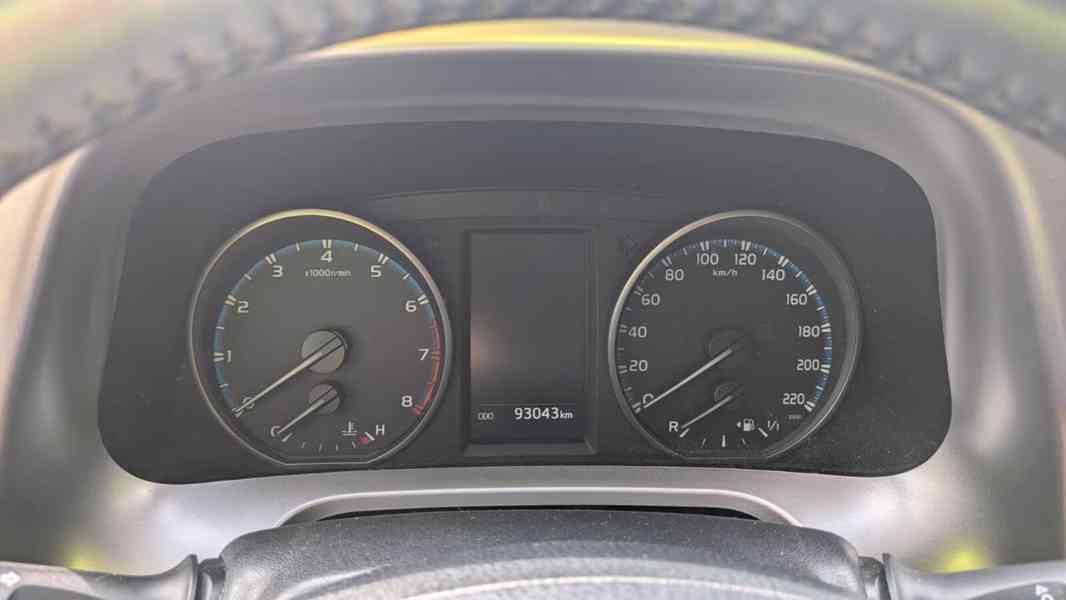 Toyota RAV 4 2,0i Team 4x4 benzín 112kw - foto 6