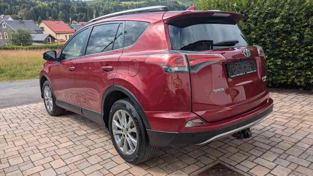 Toyota RAV 4 2,0i Team 4x4 benzín 112kw - foto 3