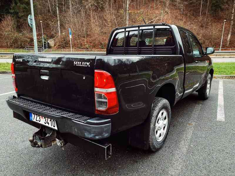 Toyota Hilux 2,5XTRA CAB, 2014 najeto 101 000km - foto 2