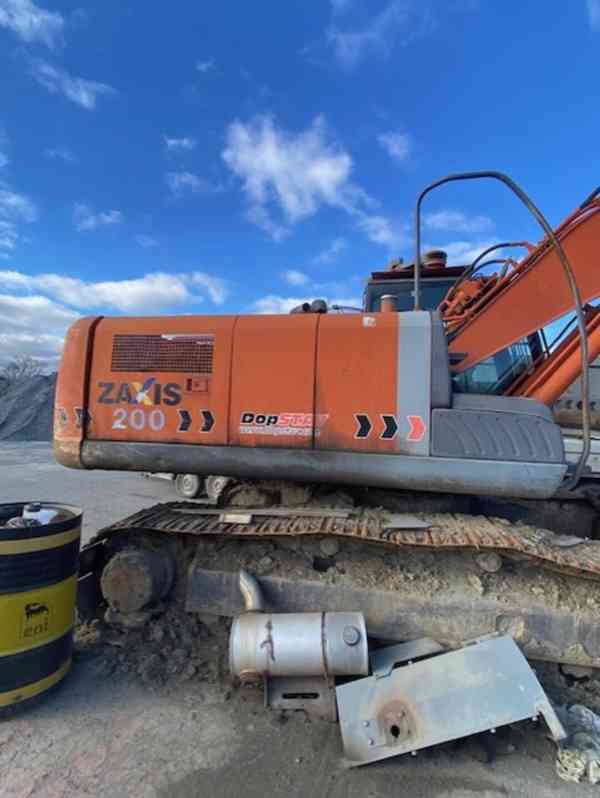 Hitachi zaxis 200 - foto 13