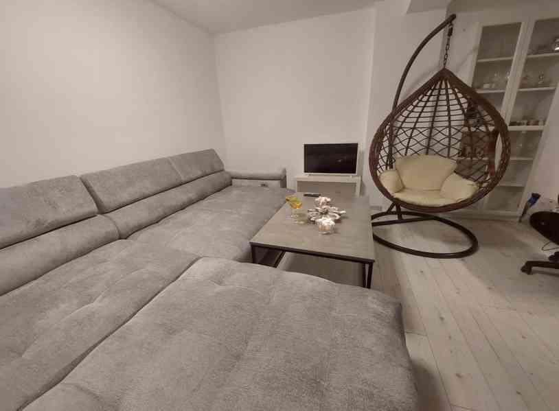 Krásná velká rohová sedačka - levý roh  - foto 9