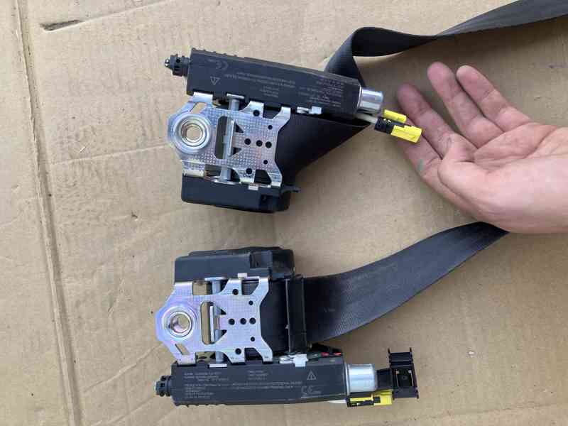 predni pasy vw caddy 15-20 - foto 9