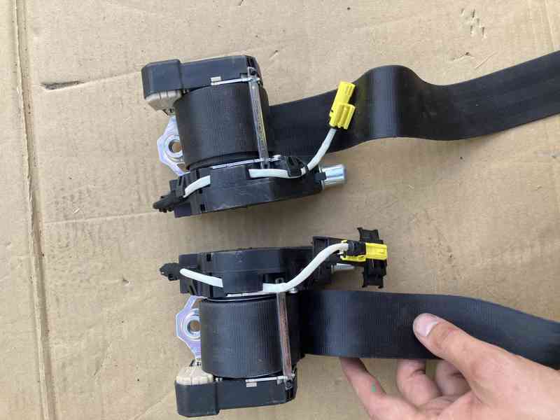 predni pasy vw caddy 15-20 - foto 12