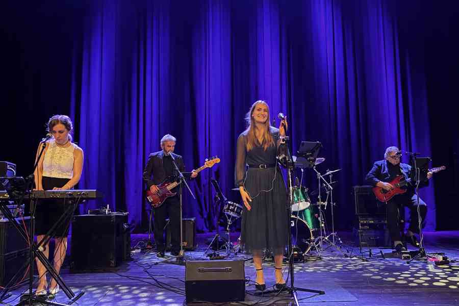 Kapela  Hradec Králové - Pardubice - Olomouc - foto 2