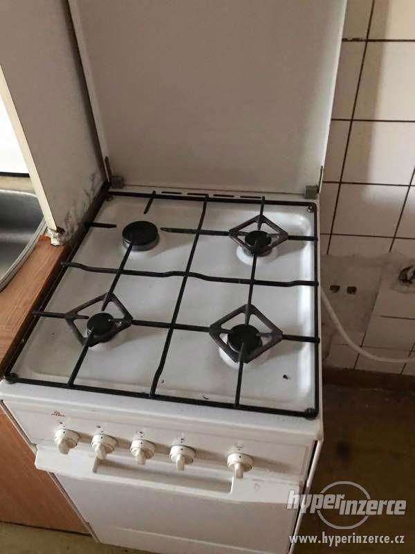 Plynový sporák Mora 1101 - foto 2