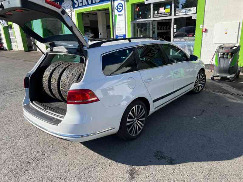 VW Passat B7 1.4 EcoFuel 110kW Combi  - foto 7