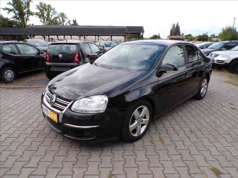 Volkswagen Jetta 1,4 TSI-HNED ODJÍŽDÍTE - foto 2