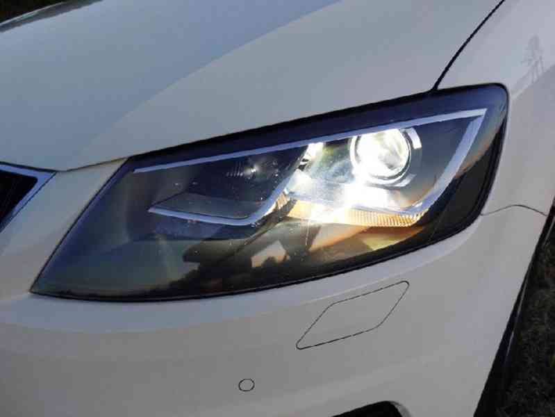 Seat Alhambra Style 2.0 TDI / KAMERA /WEBASTO / NAVIGACE  - foto 14
