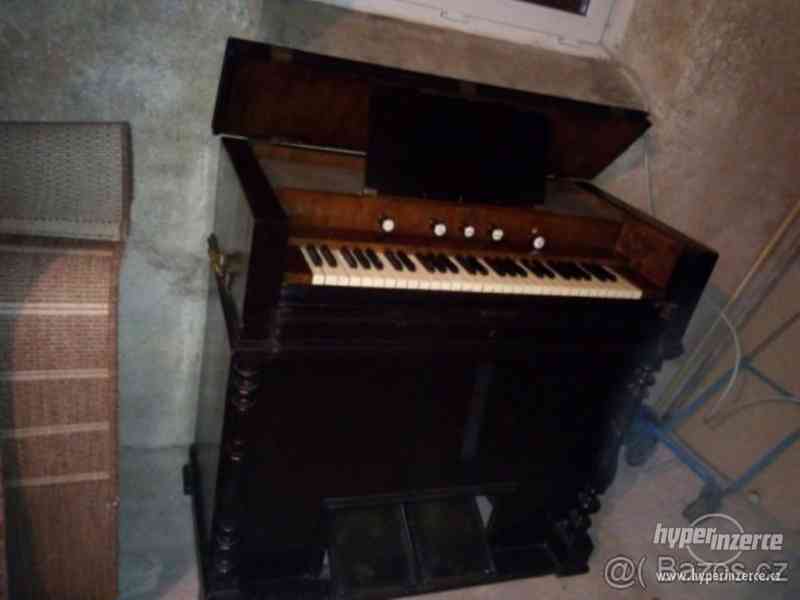 Nabízím Funkční Starožitné Varhany-Harmonium - foto 5