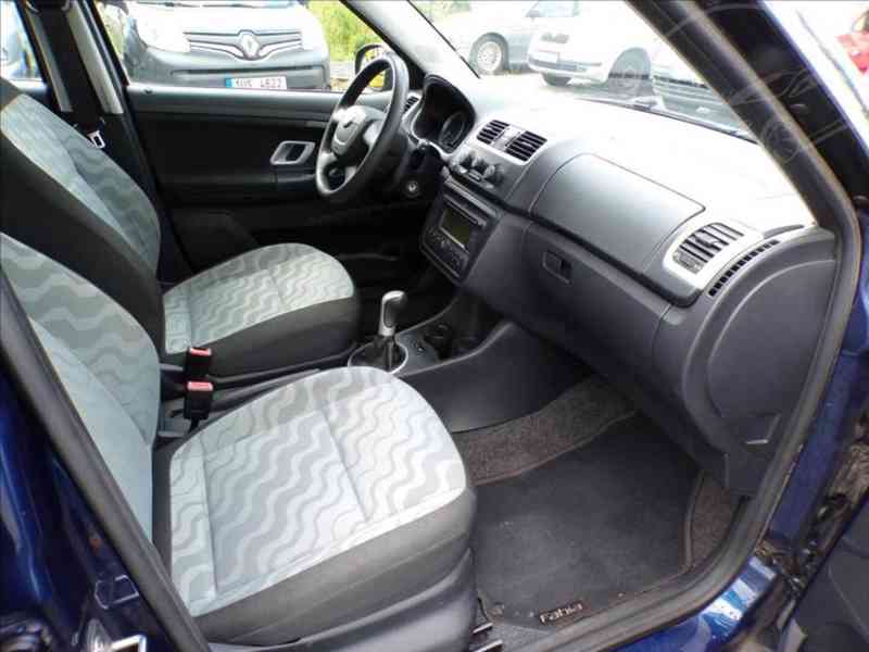 Škoda Fabia 1,2 HTP AMBIENTE-HNED ODJÍŽDÍTE - foto 11