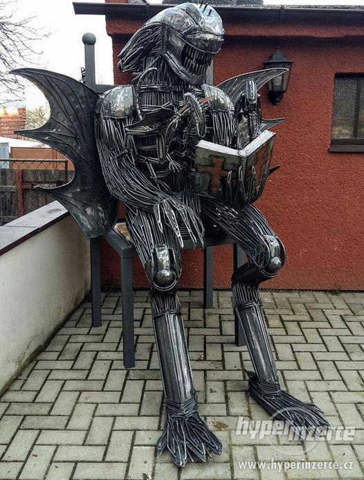 kovova socha - foto 3