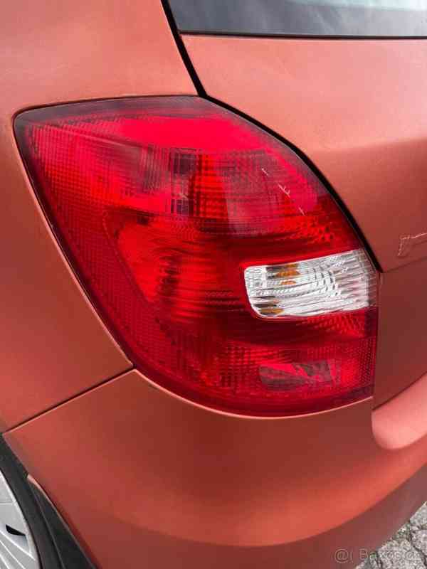 Škoda Fabia 1,2   HTP 44 kW, AMBIENTE, nová STK - foto 13