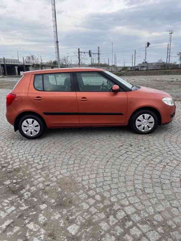 Škoda Fabia 1,2   HTP 44 kW, AMBIENTE, nová STK - foto 9