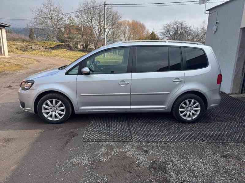 Volkswagen Touran 2,0   2014 DSG 130 kW - foto 8