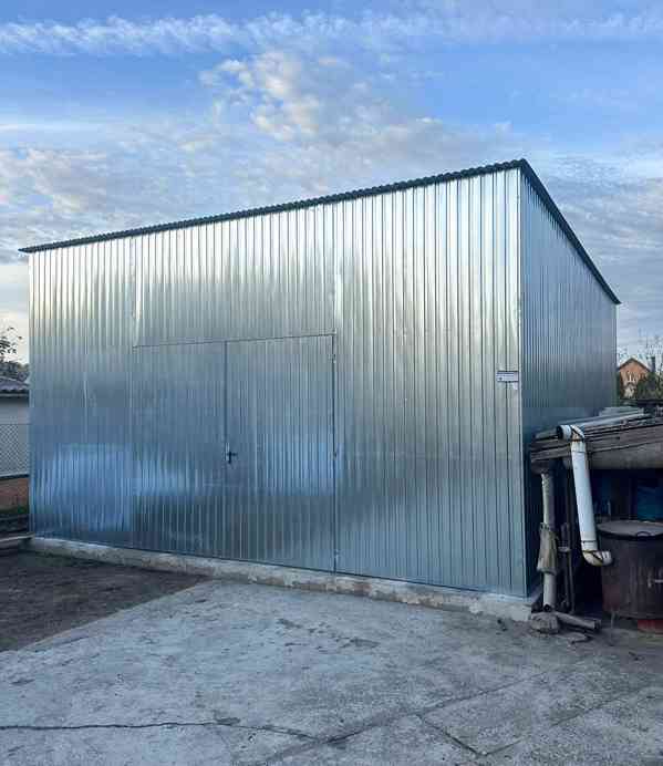 Plechova garáž Hala 7x8m -  Dvoukřídlá vrata - pozink TS853 - foto 2