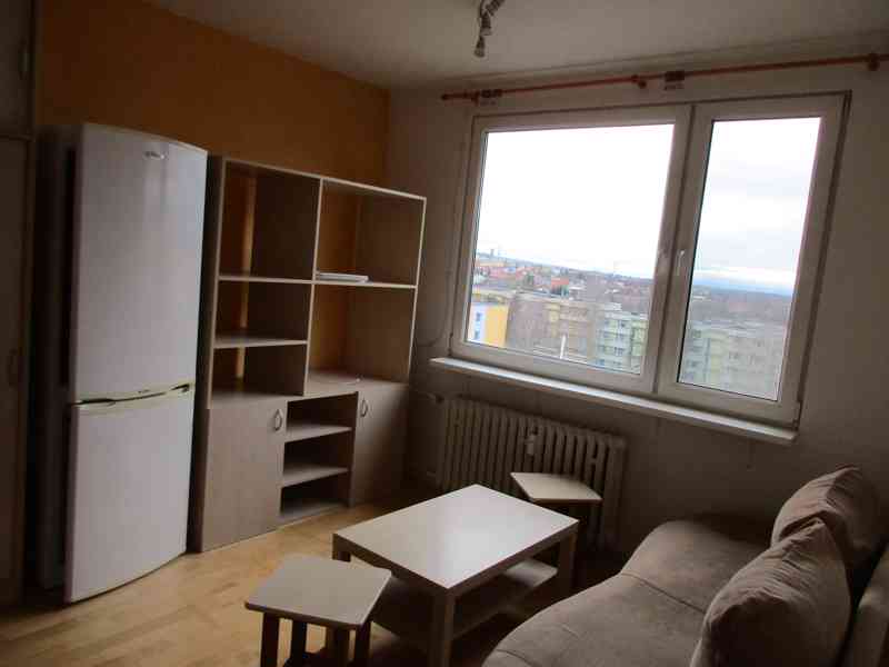 Pronajmu byt 1 + 0 (garsoniera 23 m2) - foto 3