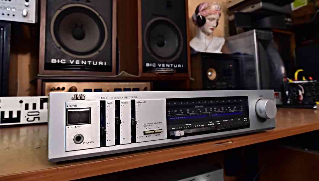 JVC R-K10L stereo receiver Japonsko - k opravě