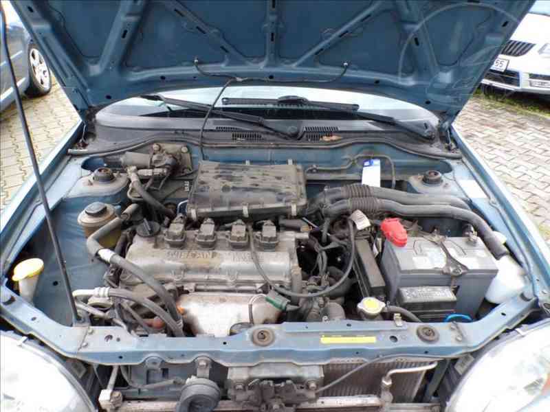Nissan Micra 1,0 16V KLIMA,POSILOVAČ ŘÍZENÍ - foto 12