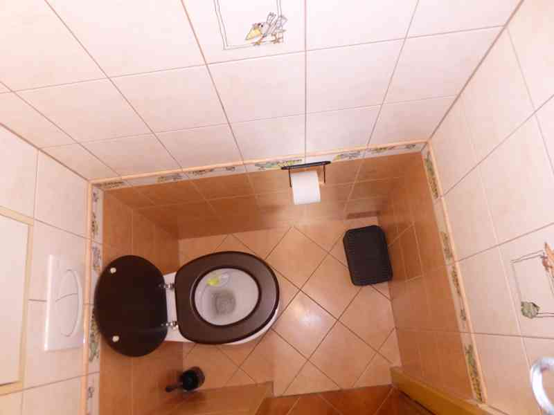 Pronajmu velice pěkný byt 2+1 ve Velkém meziříčí. - foto 10