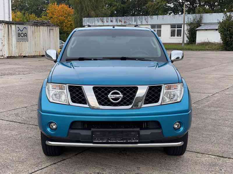 Nissan Navara 2,5 dCi King Cab Premium 128kw - foto 2