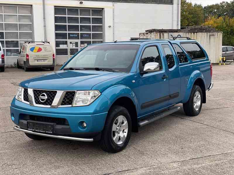 Nissan Navara 2,5 dCi King Cab Premium 128kw - foto 13