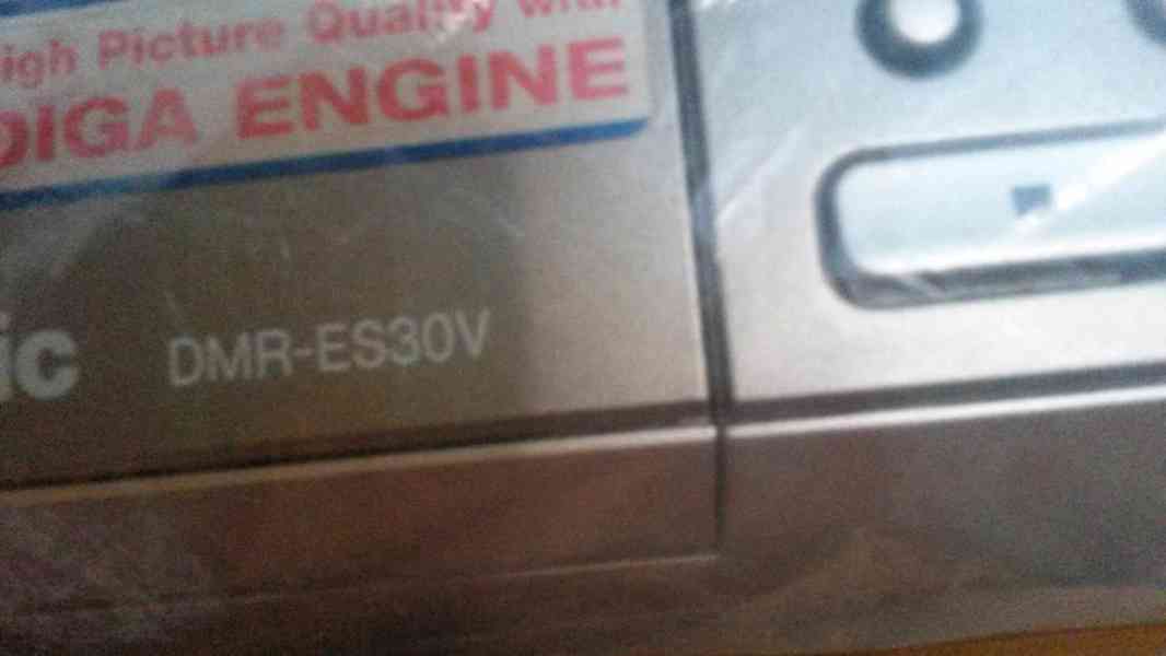 Rekordér VHS/DVD - foto 1