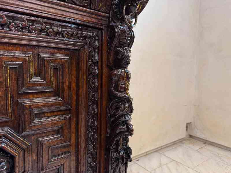 Starožitná skříň Mechelen - foto 5