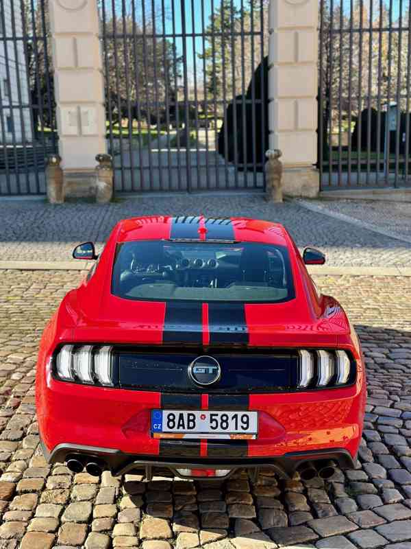 Ford Mustang, FORD Mustang Fastback 5.0  - foto 13