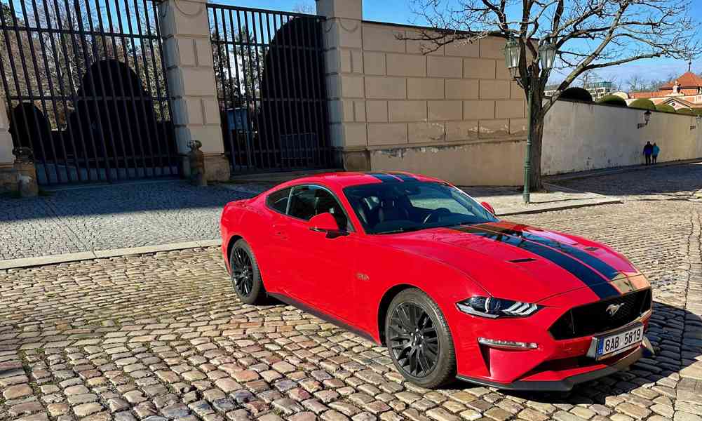 Ford Mustang, FORD Mustang Fastback 5.0  - foto 3