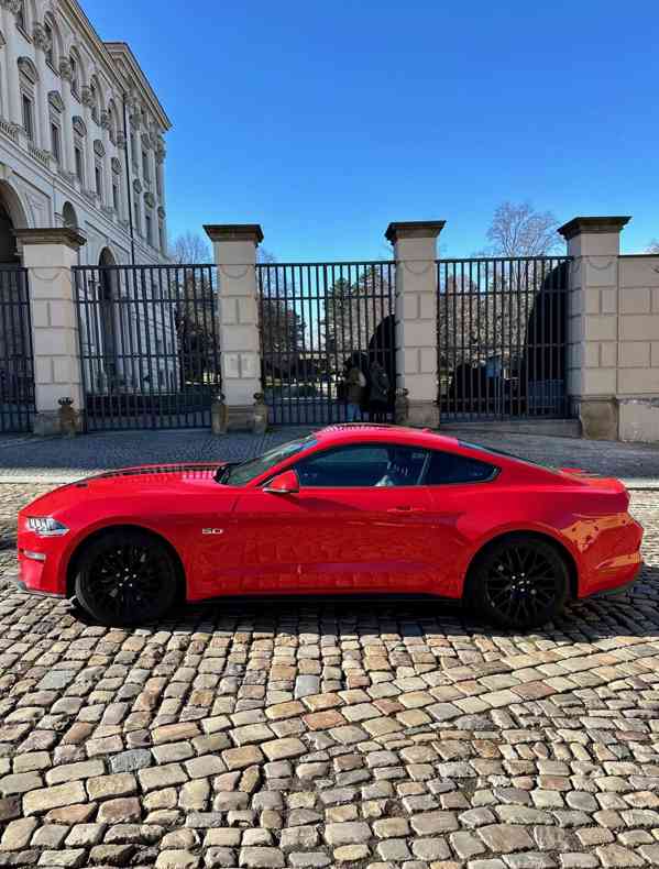 Ford Mustang, FORD Mustang Fastback 5.0  - foto 19