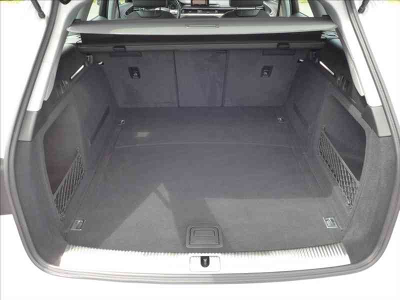 Audi A4 2,0 TDI 140KW, NAVI, VÝHŘEV - foto 8