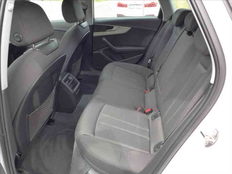 Audi A4 2,0 TDI 140KW, NAVI, VÝHŘEV - foto 6