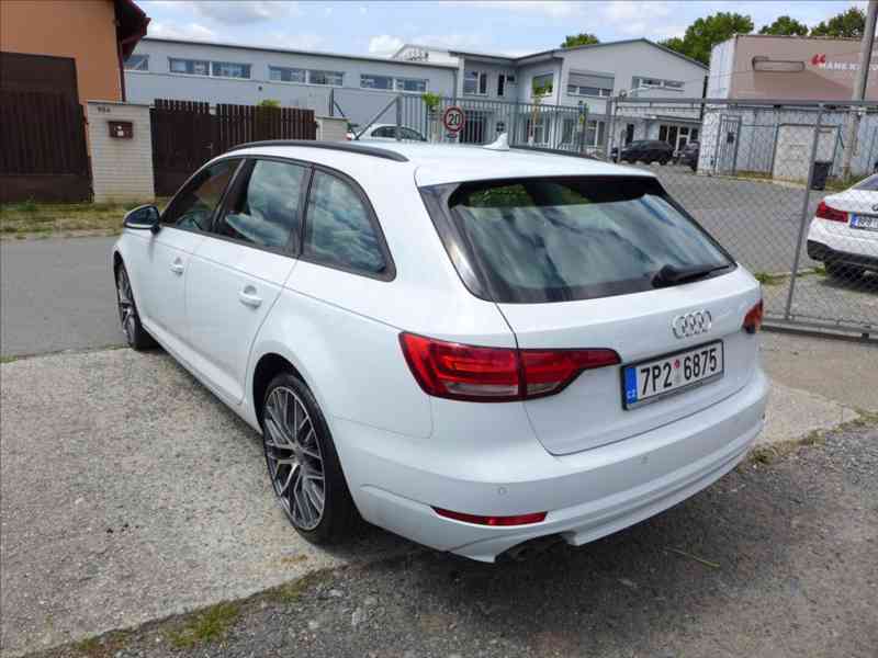 Audi A4 2,0 TDI 140KW, NAVI, VÝHŘEV - foto 4