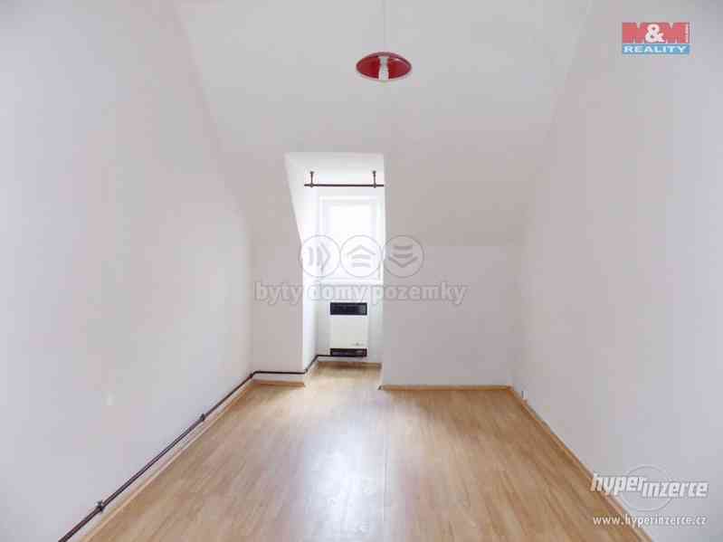 Pronájem podkrovního bytu 2+kk v Teplicích, 50 m2. - foto 7