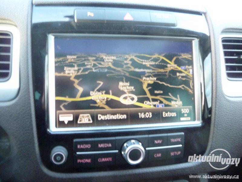 Volkswagen Touareg 4.1, nafta, automat, RV 2012, navigace, kůže - foto 3