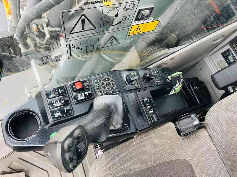 Kolové rypadlo Volvo EW160E (Možnost leasingu) - foto 11