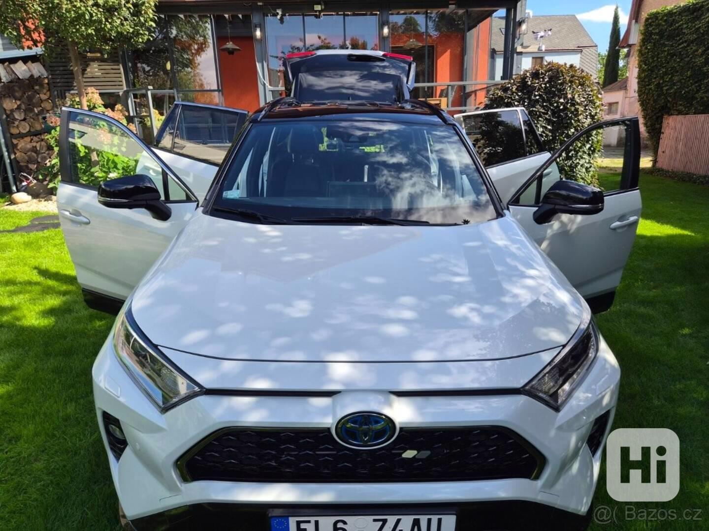 Toyota RAV4 TOVÁRNÍ ZÁRUKA 2027, PHEV - foto 1