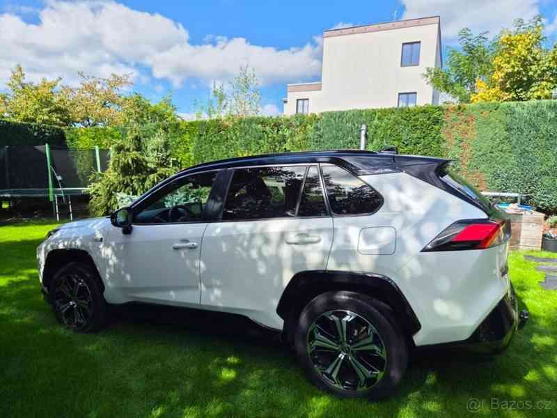 Toyota RAV4 TOVÁRNÍ ZÁRUKA 2027, PHEV - foto 15