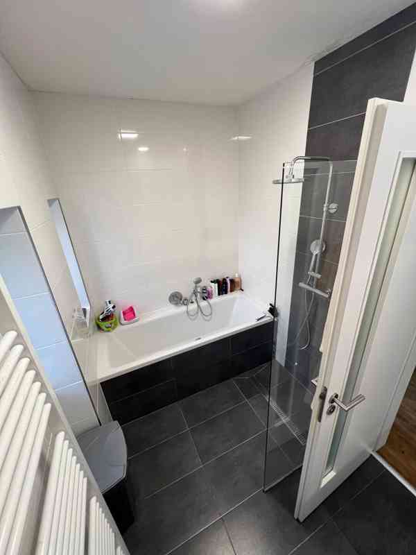 Pronájem bytu 3+kk v klidné části Příbrami - foto 4