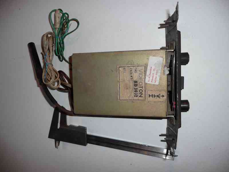 Starožitná tranzistorová radia - foto 20