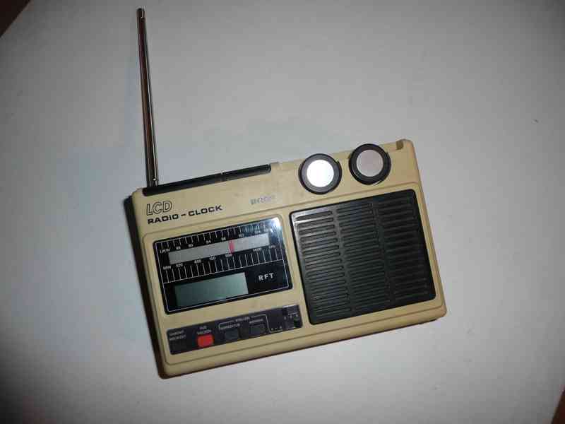 Starožitná tranzistorová radia - foto 15