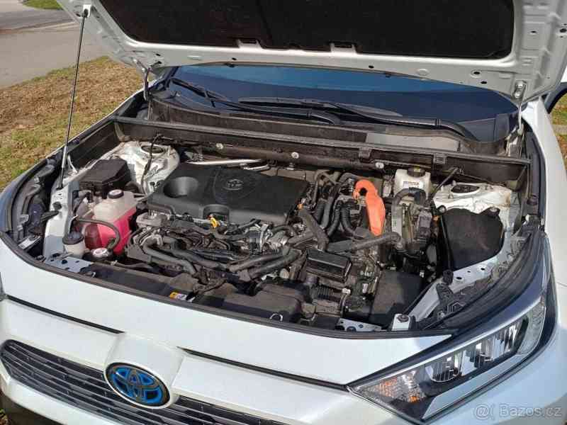 Toyota RAV4 2,5 - foto 9