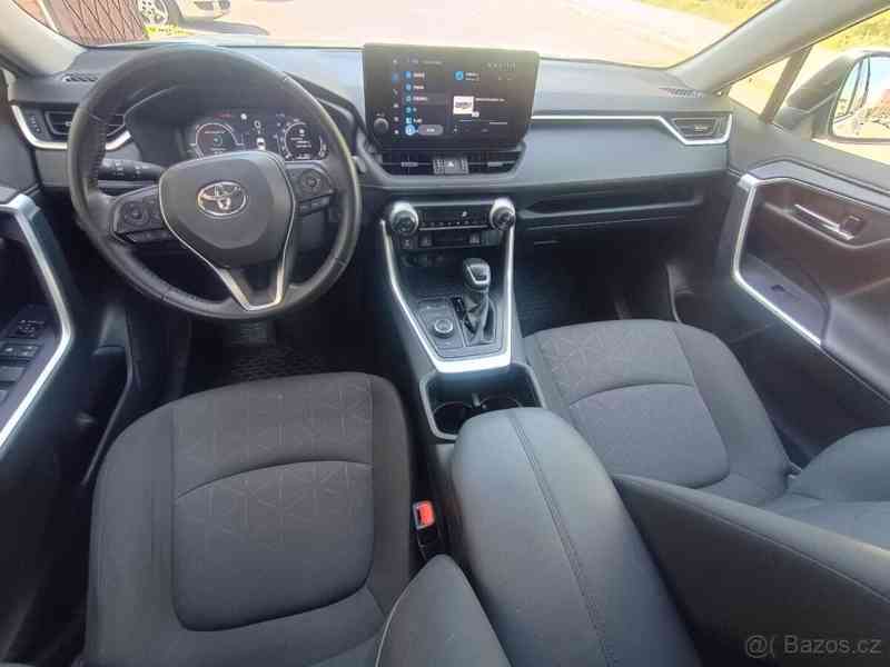 Toyota RAV4 2,5 - foto 8