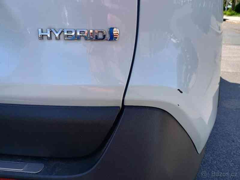 Toyota RAV4 2,5 - foto 15
