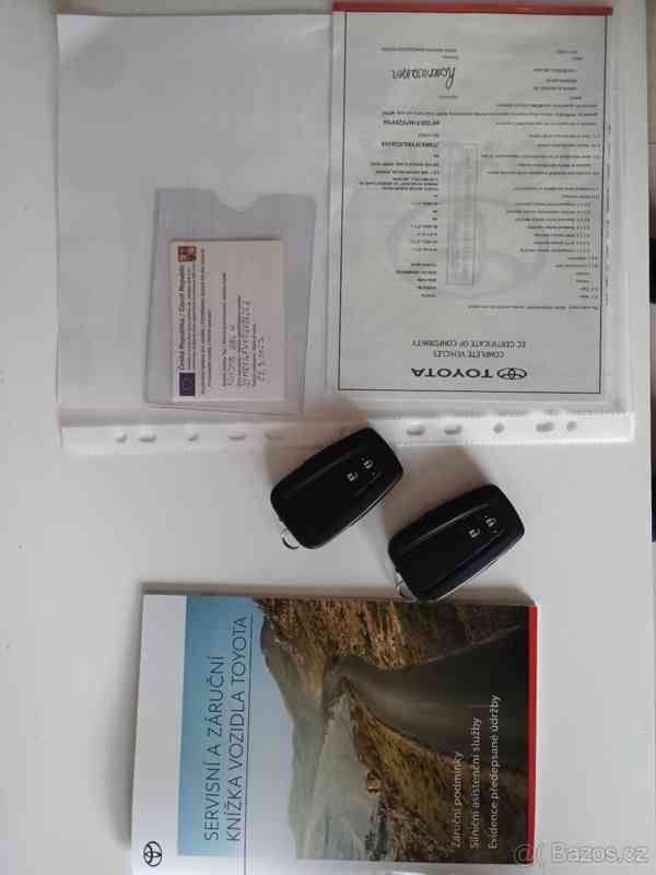 Toyota RAV4 2,5 - foto 16
