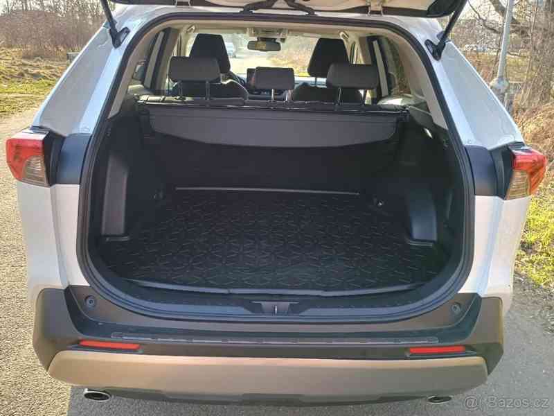 Toyota RAV4 2,5 - foto 7