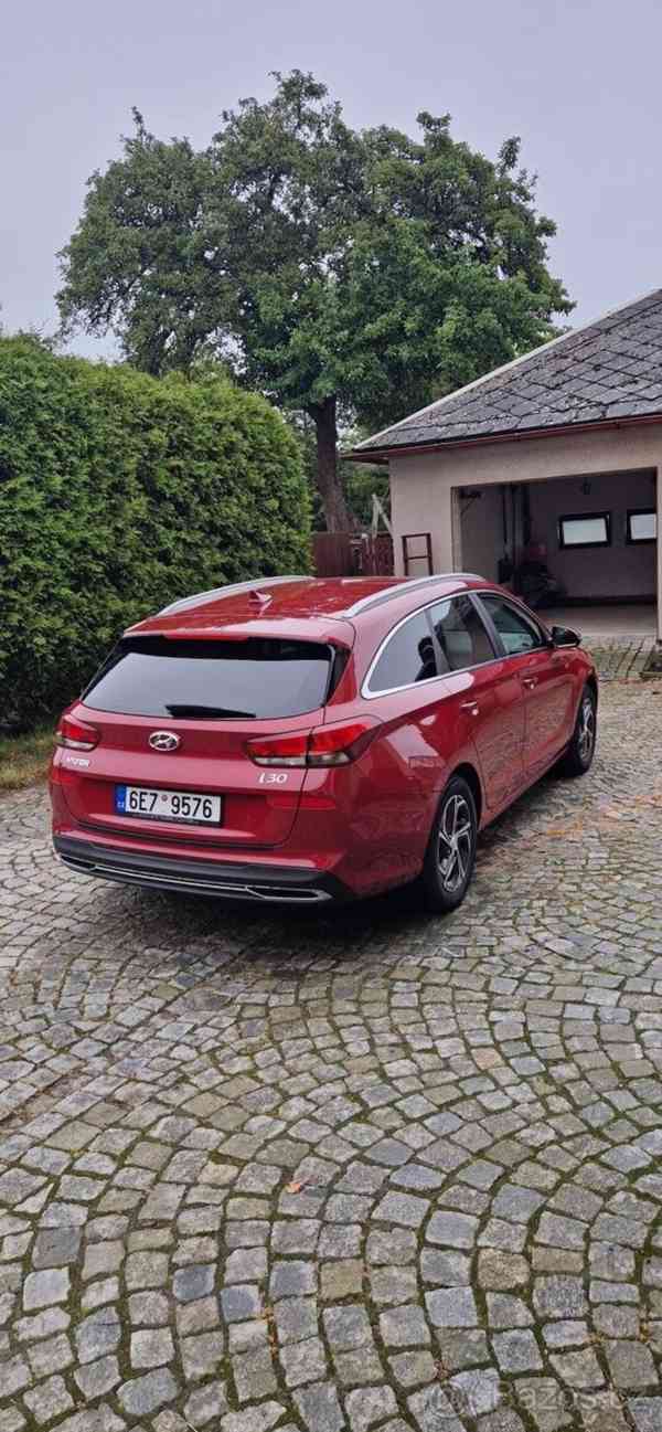 Hyundai i30 1,5 - foto 10
