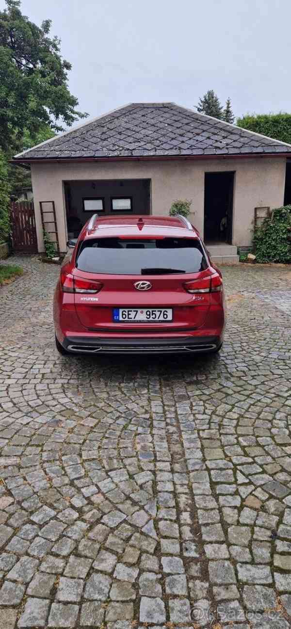 Hyundai i30 1,5 - foto 13