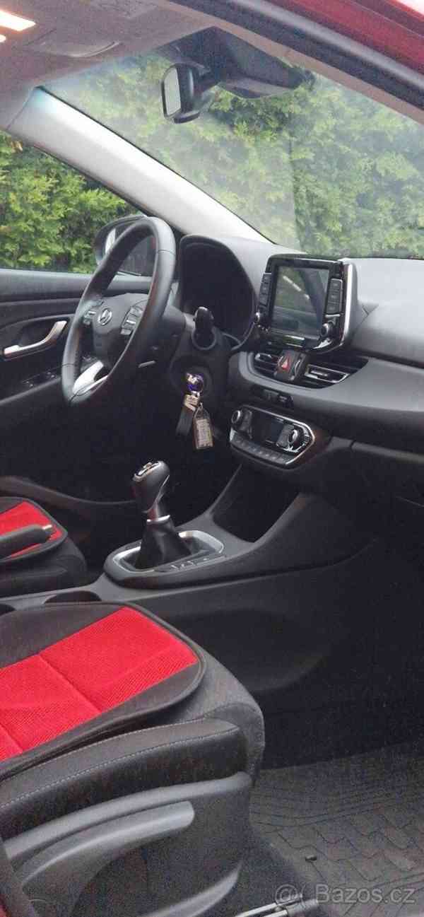 Hyundai i30 1,5 - foto 4